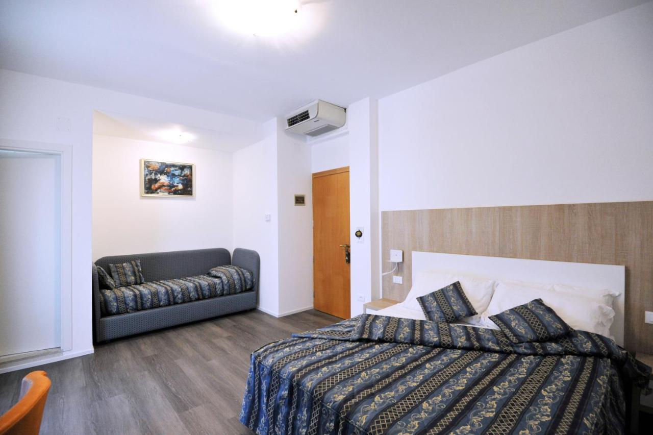 Hotel Marzia Holiday Queen Caorle Kültér fotó