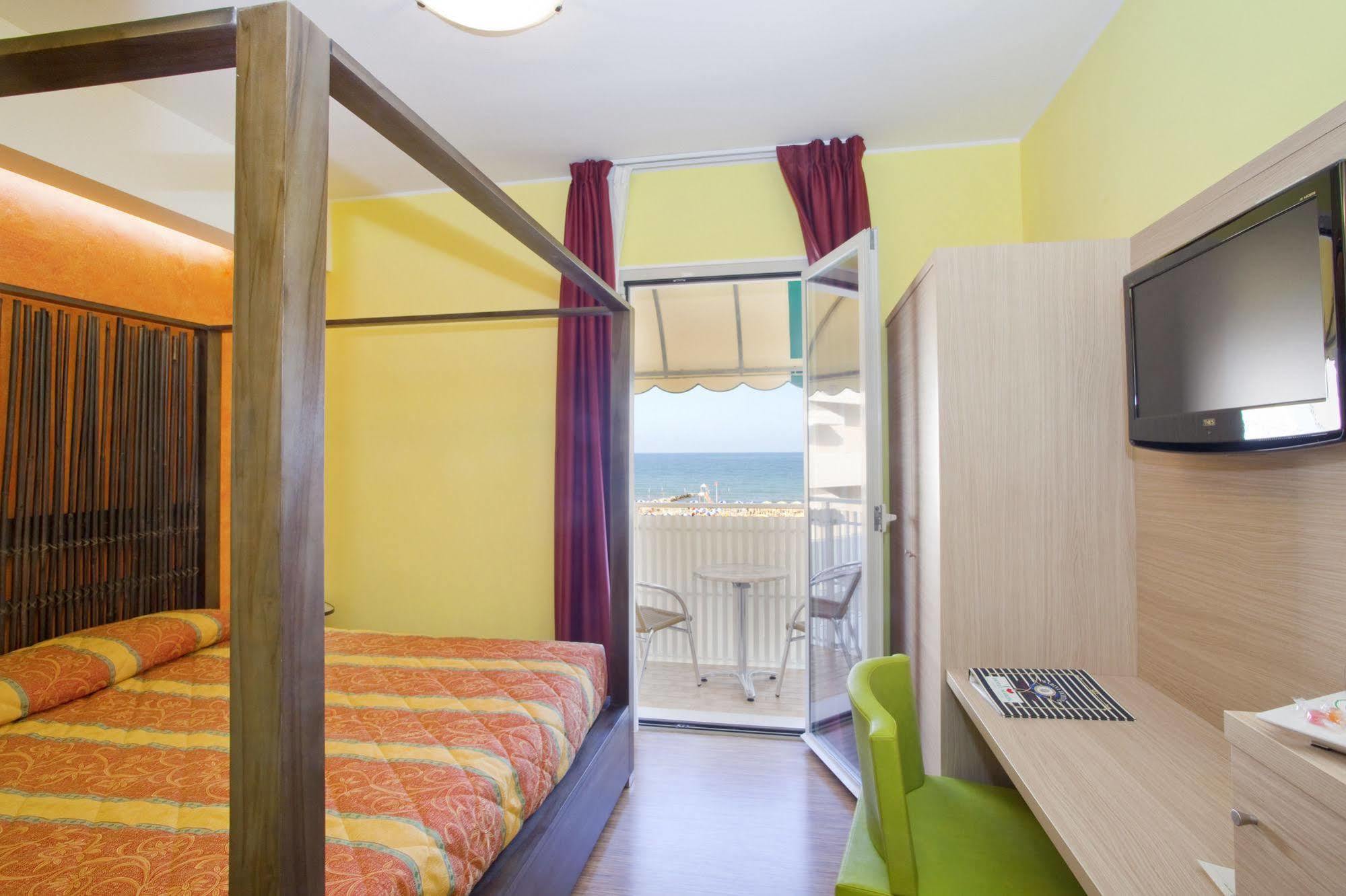 Hotel Marzia Holiday Queen Caorle Kültér fotó